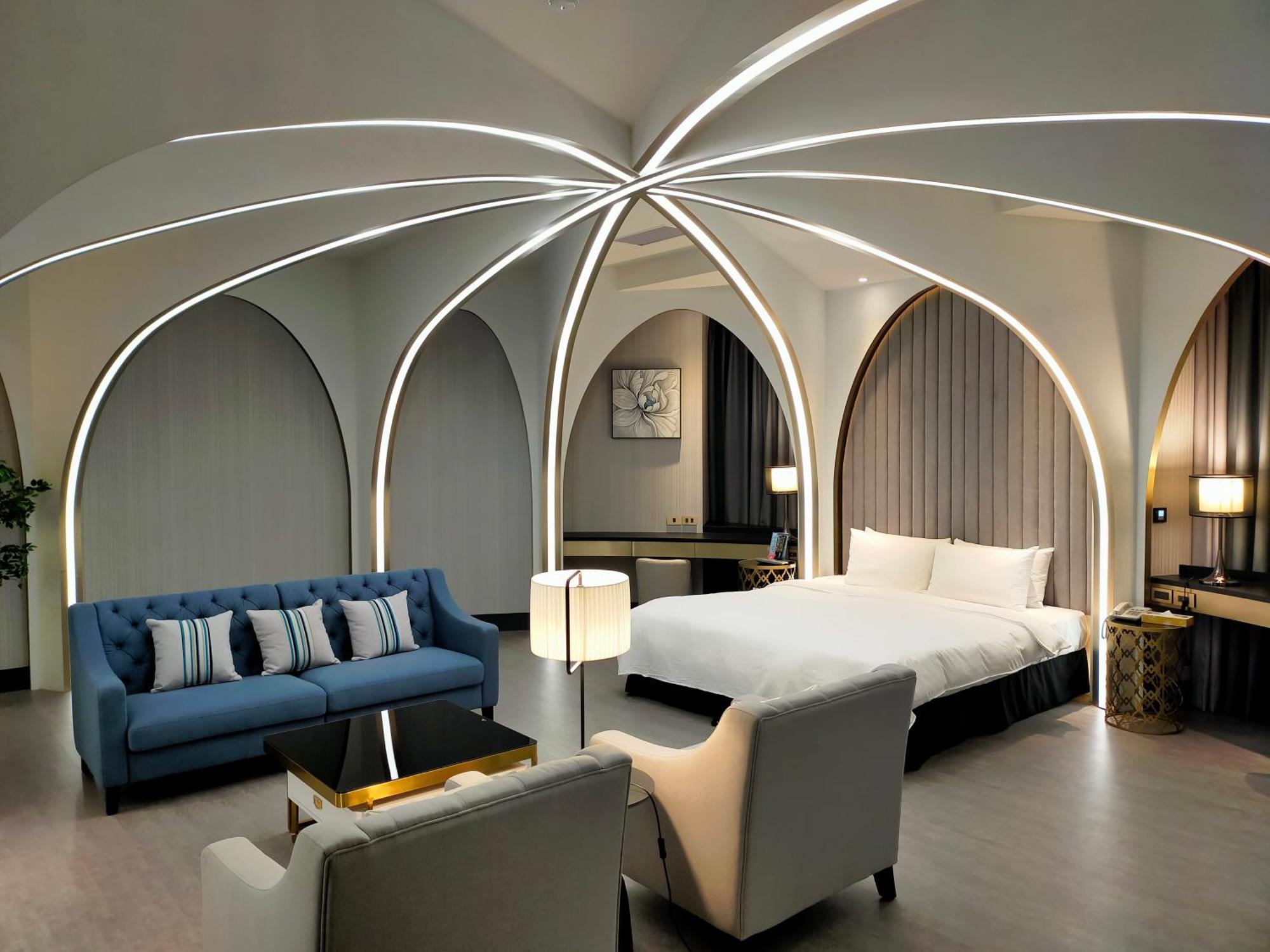 Seasons Boutique Motel Гаосюн Экстерьер фото
