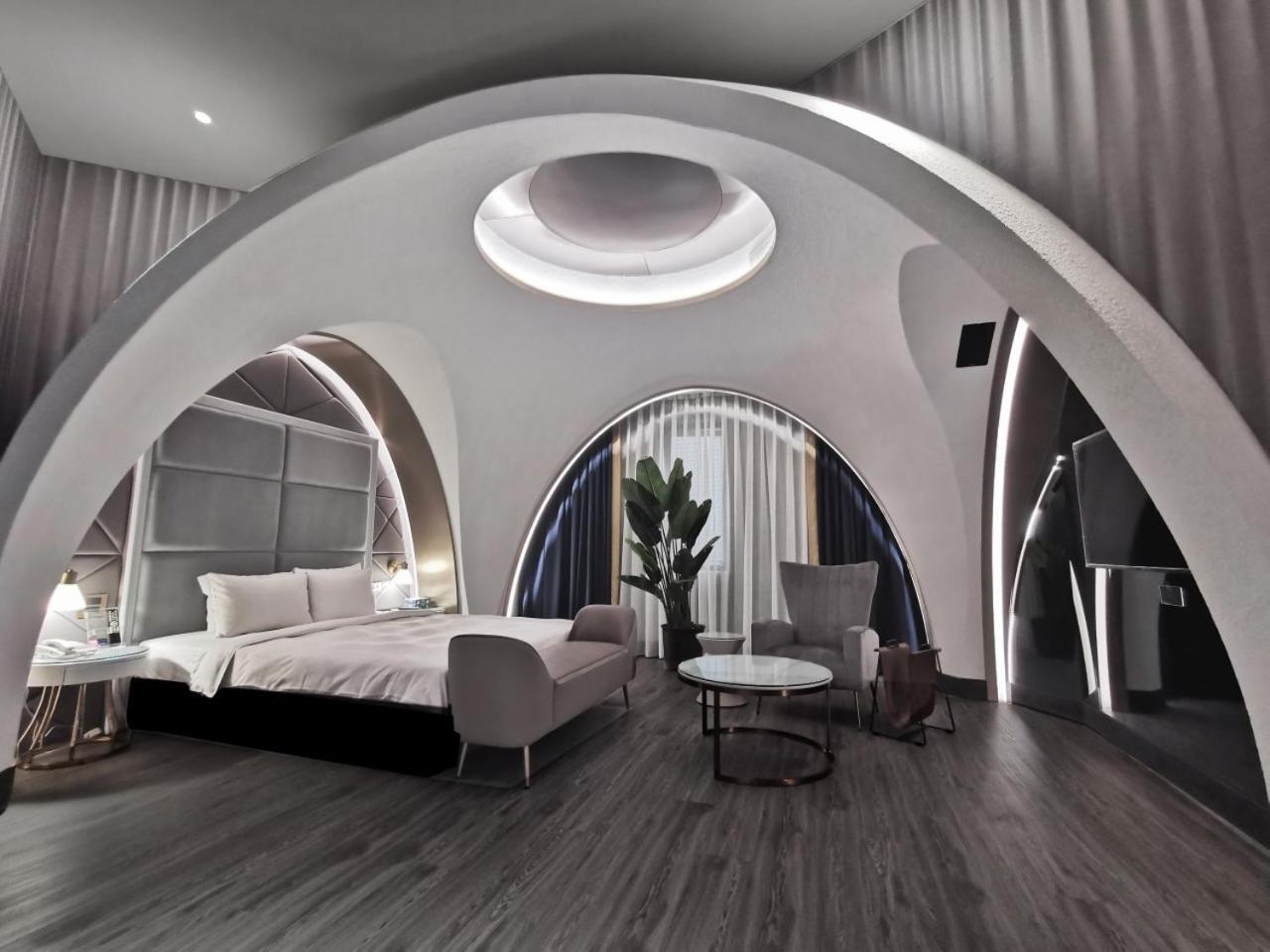 Seasons Boutique Motel Гаосюн Экстерьер фото
