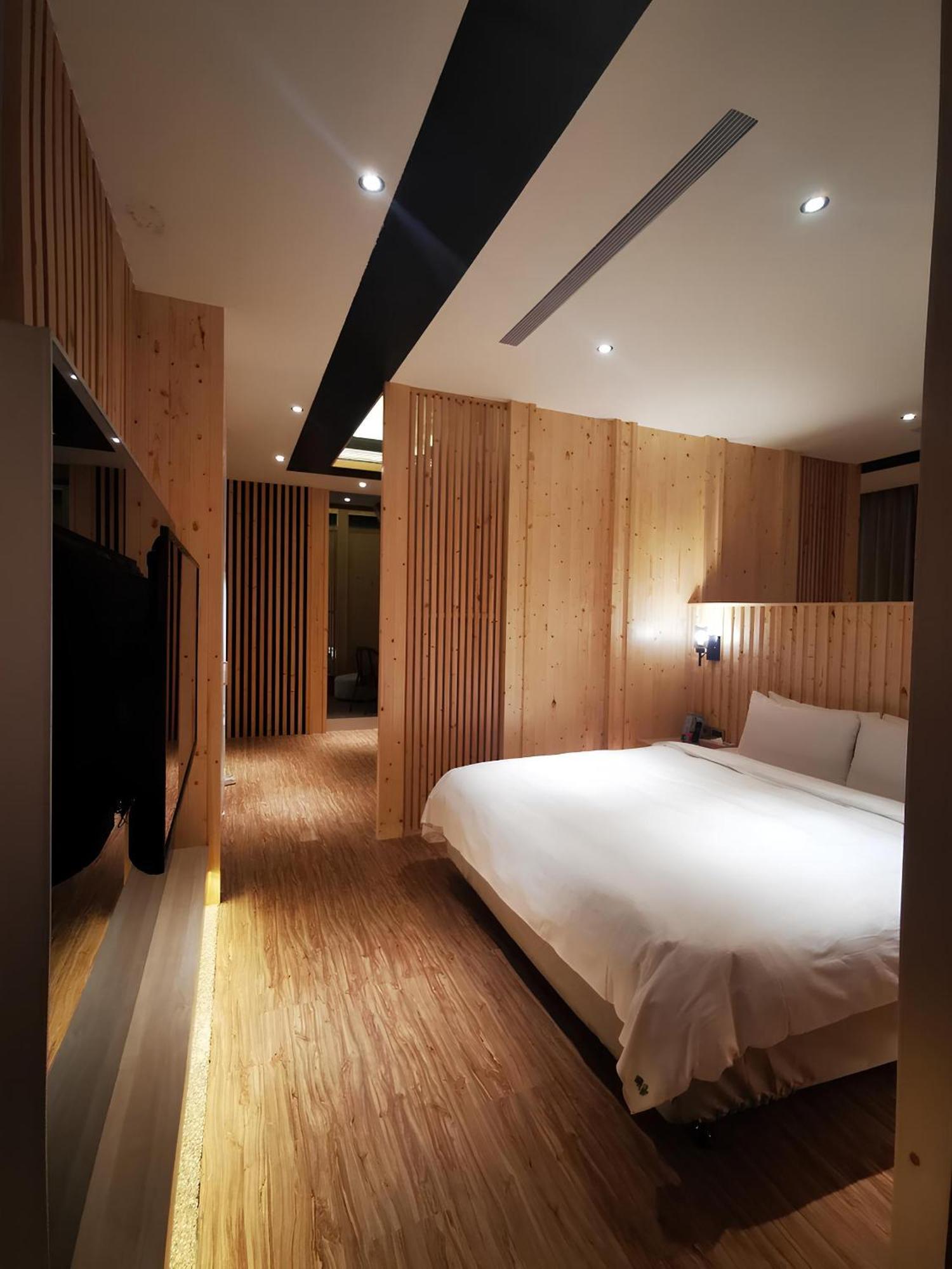 Seasons Boutique Motel Гаосюн Экстерьер фото