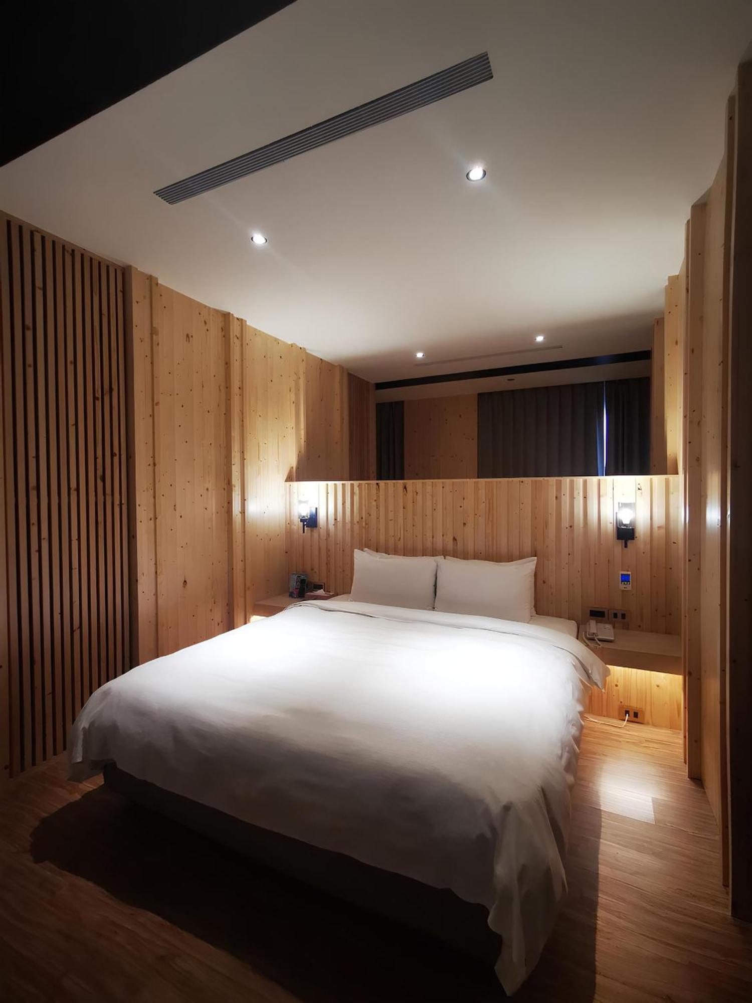 Seasons Boutique Motel Гаосюн Экстерьер фото